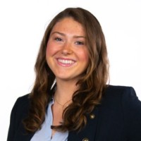 Mariah Headshot